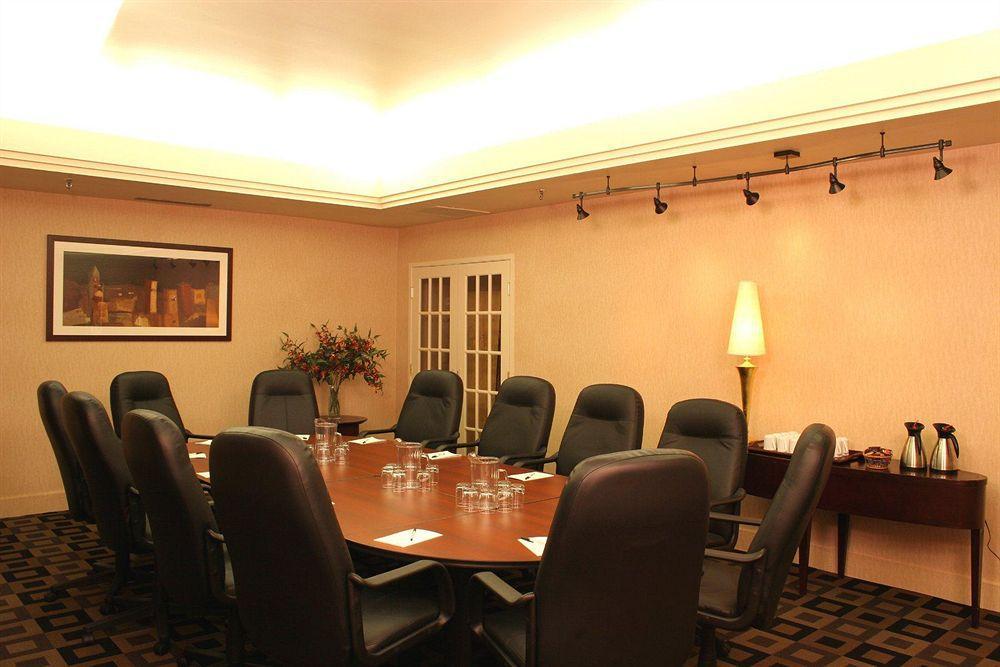 Holiday Inn - Ottawa Dwtn - Parliament Hill, An Ihg Hotel Facilidades foto